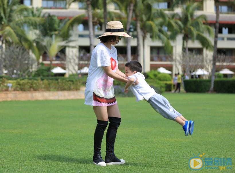 杨若兮亲子大片 杨若兮高清写真_杨若兮高清剧照