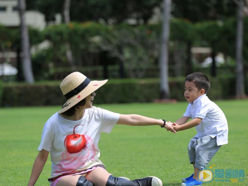 杨若兮亲子大片 杨若兮高清写真_杨若兮高清剧照