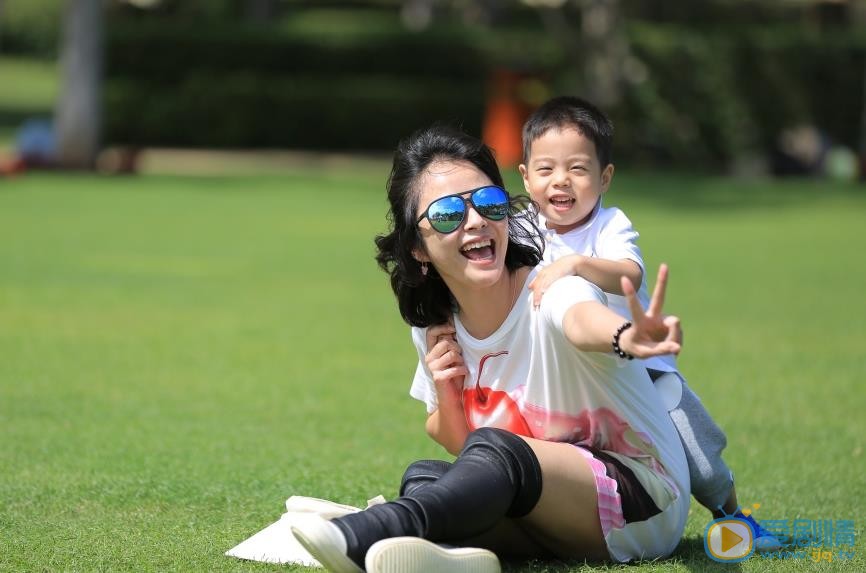 杨若兮亲子大片 杨若兮高清写真_杨若兮高清剧照