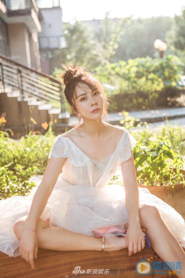 杨若兮气质大片 杨若兮高清写真_杨若兮高清剧照