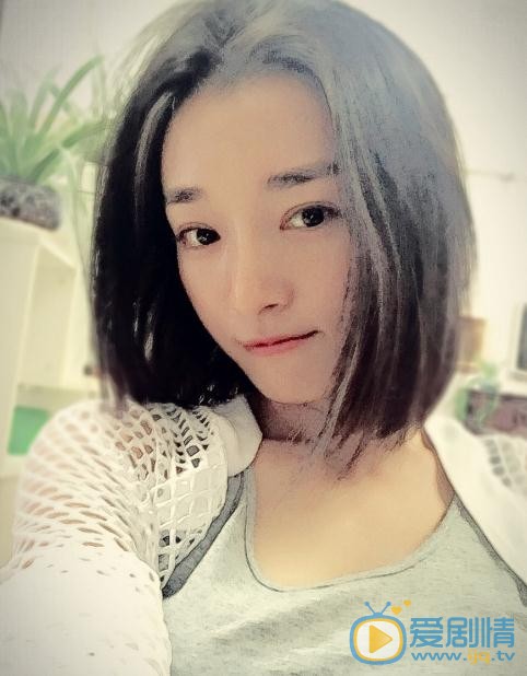 鲁昕儿生活照 鲁昕儿高清写真_鲁昕儿高清剧照