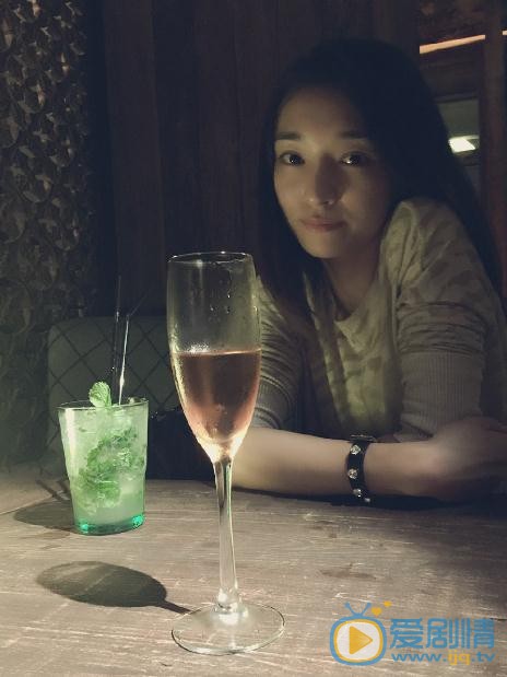 鲁昕儿生活照 鲁昕儿高清写真_鲁昕儿高清剧照