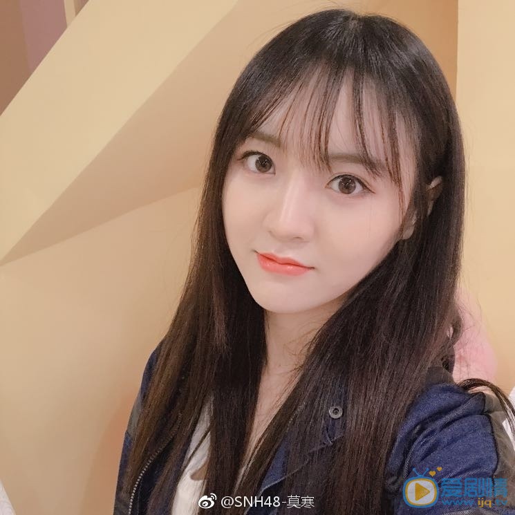 莫寒街拍照写真 莫寒高清写真_莫寒高清剧照