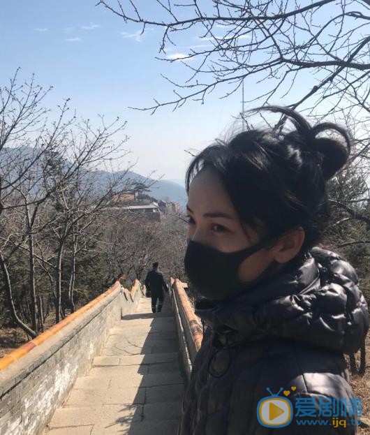 斯琴高丽旅行照 斯琴高丽高清写真_斯琴高丽高清剧照