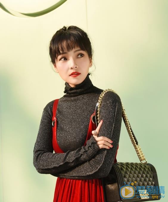 斯琴高丽时尚街拍 斯琴高丽高清写真_斯琴高丽高清剧照