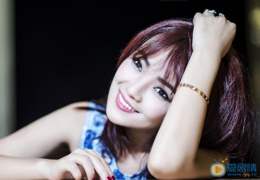 斯琴高丽靓丽写真 斯琴高丽高清写真_斯琴高丽高清剧照