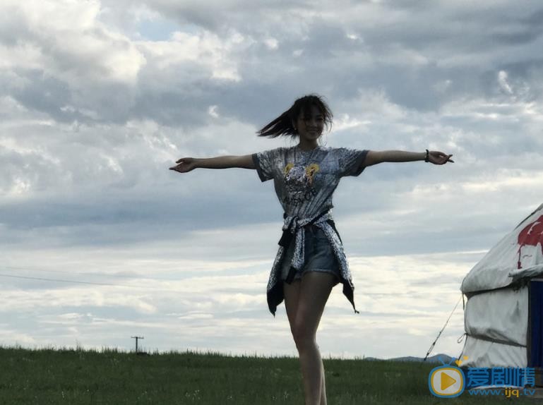 斯琴高丽旅行照 斯琴高丽高清写真_斯琴高丽高清剧照