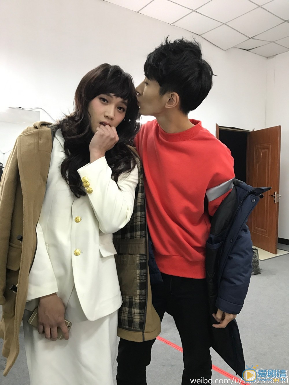 杨亘和其他明星合照写真 杨亘高清写真_杨亘高清剧照