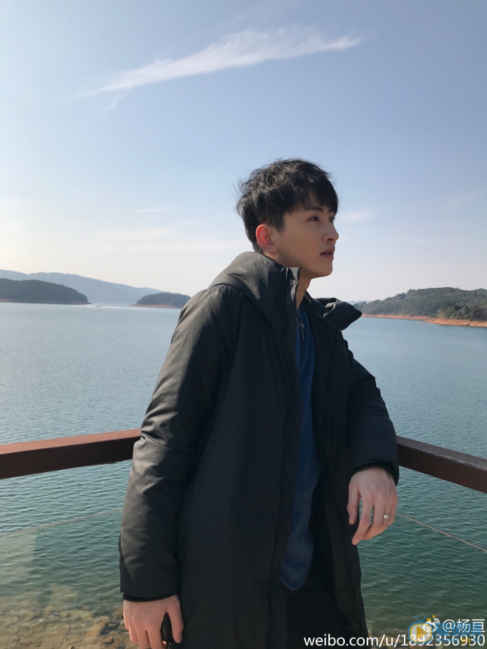 杨亘街拍照写真 杨亘高清写真_杨亘高清剧照