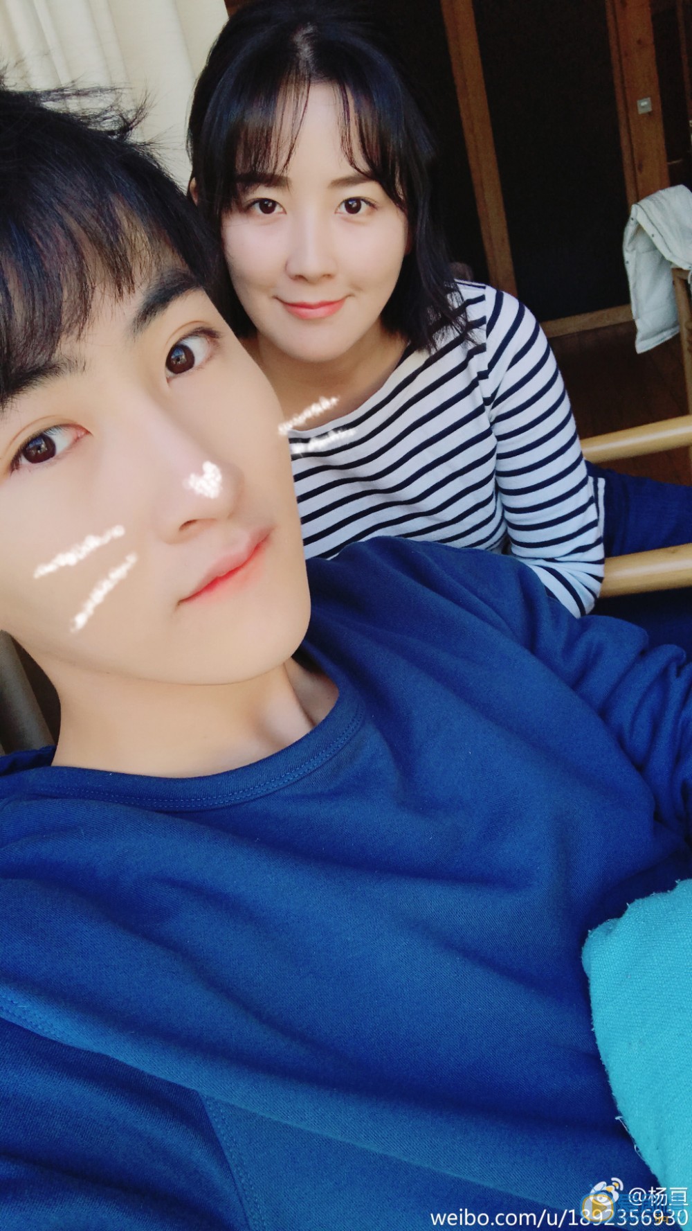 杨亘和其他明星合照写真 杨亘高清写真_杨亘高清剧照