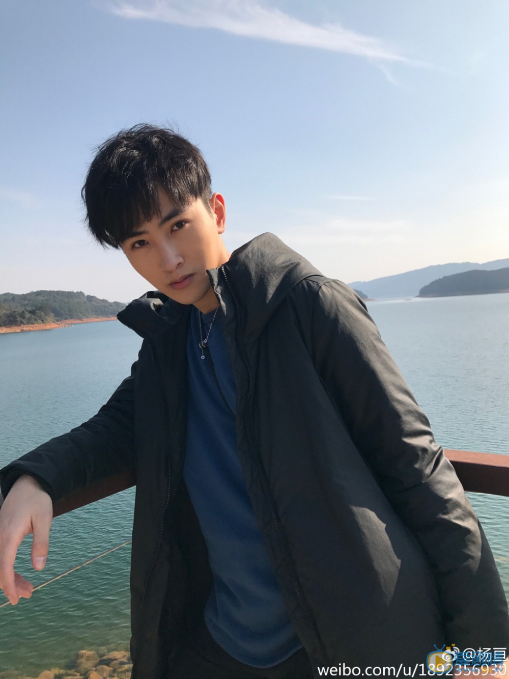 杨亘街拍照写真 杨亘高清写真_杨亘高清剧照