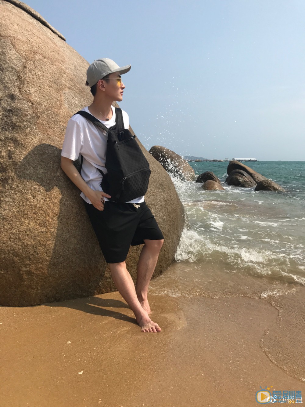 杨亘街拍照写真 杨亘高清写真_杨亘高清剧照