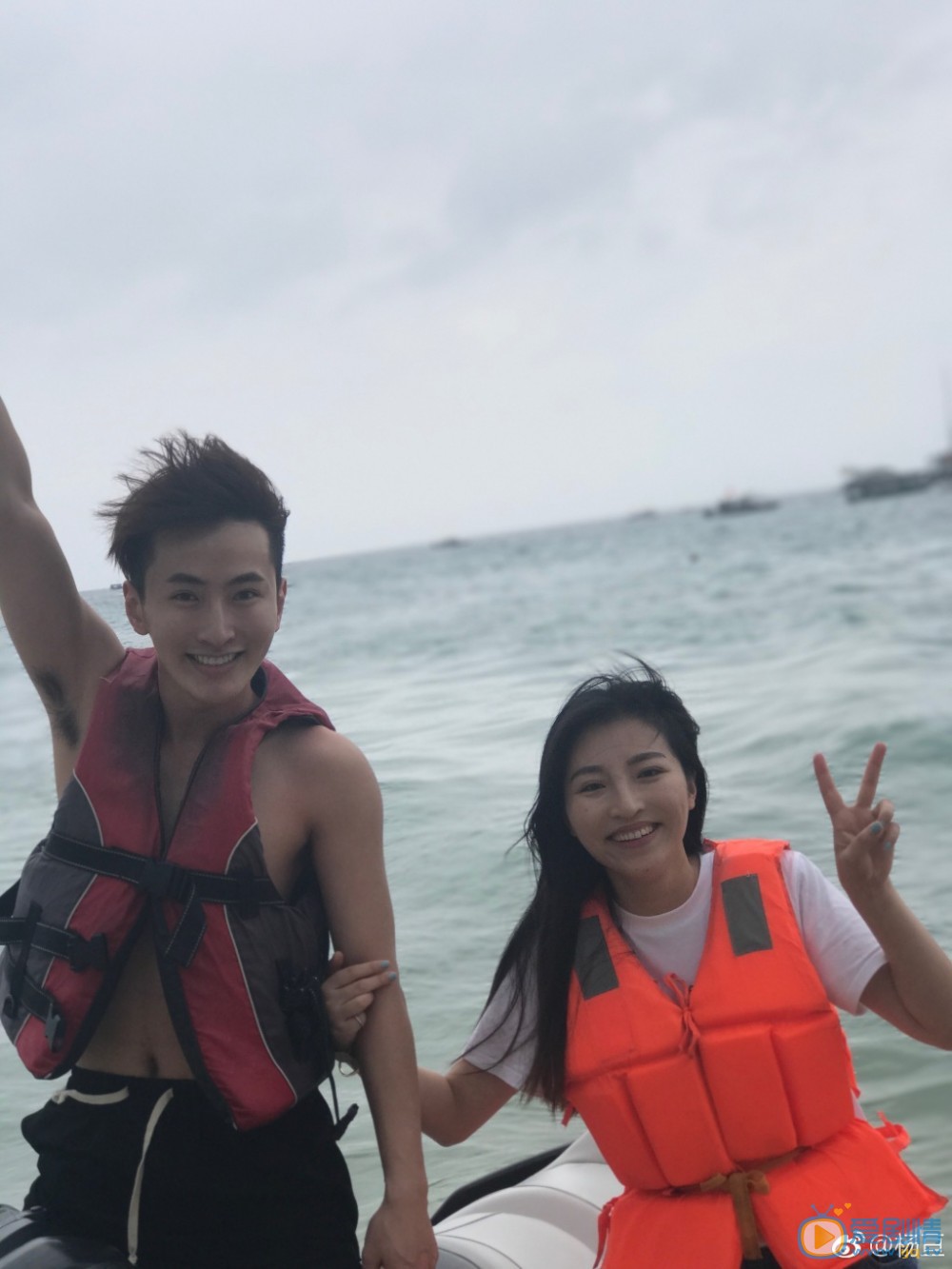 杨亘和其他明星合照写真 杨亘高清写真_杨亘高清剧照