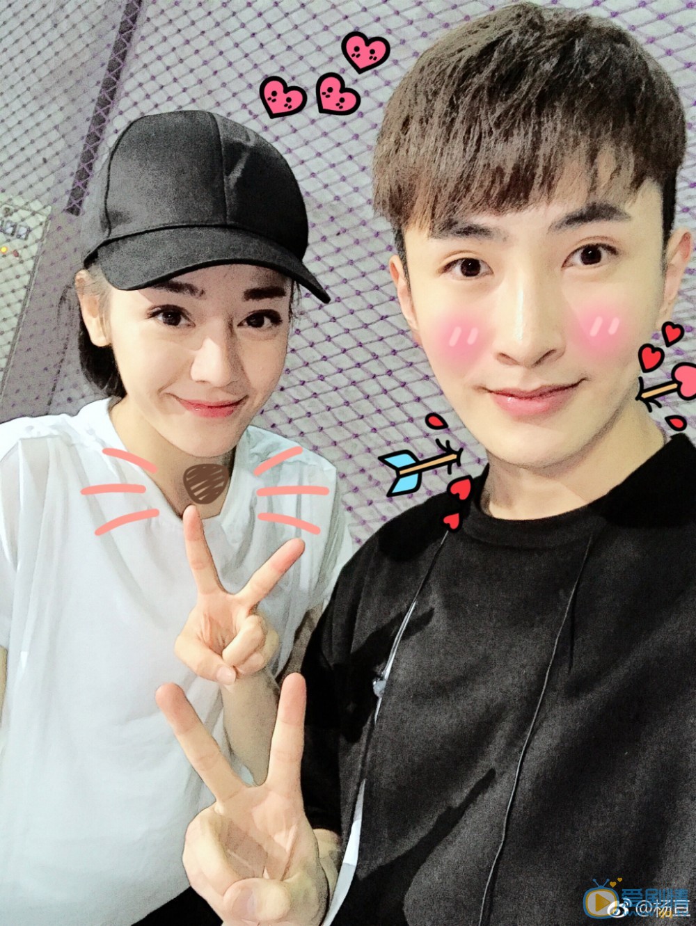 杨亘和其他明星合照写真 杨亘高清写真_杨亘高清剧照