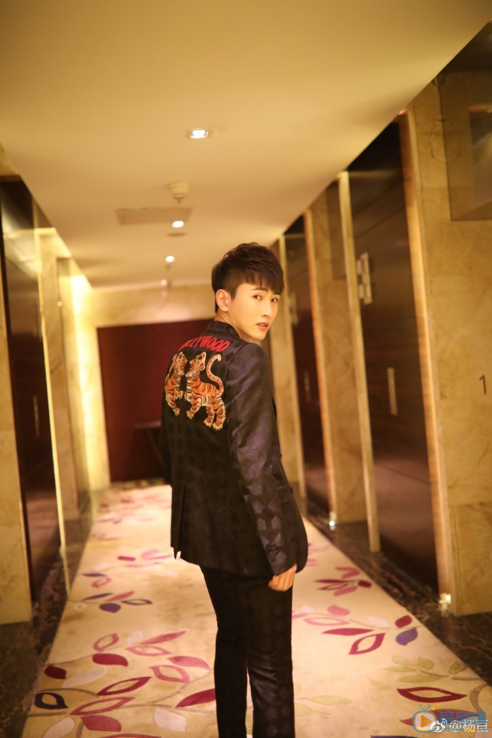杨亘青春写真 杨亘高清写真_杨亘高清剧照