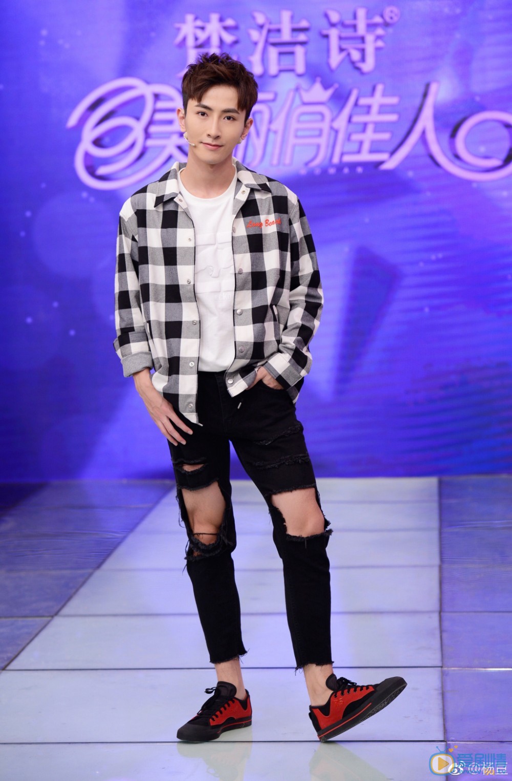 杨亘青春写真 杨亘高清写真_杨亘高清剧照