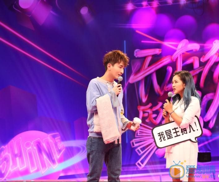 杨亘街拍照写真 杨亘高清写真_杨亘高清剧照