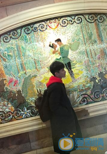 杨亘街拍照写真 杨亘高清写真_杨亘高清剧照