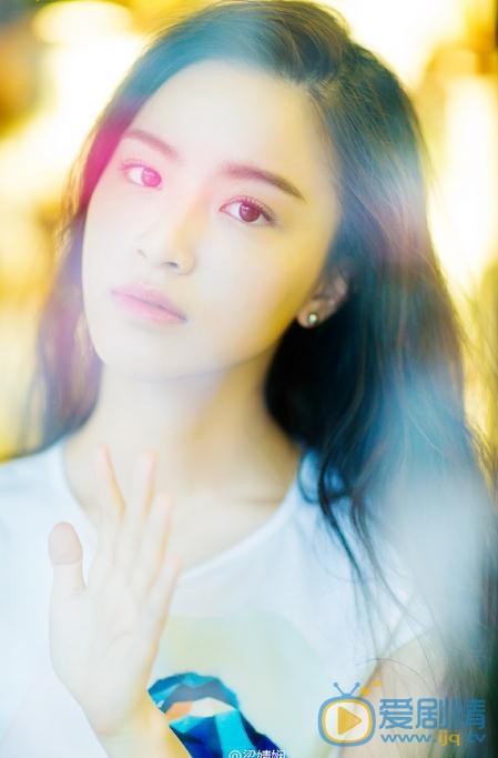 老男孩王珊是谁？王珊扮演者梁婧娴个人资料、写真及生活照欣赏