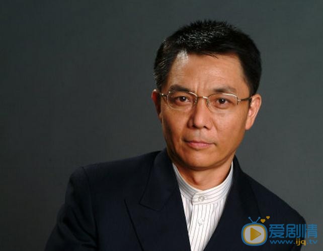 老男孩林小欧和校长是什么关系？校长是林小欧的父亲吗？