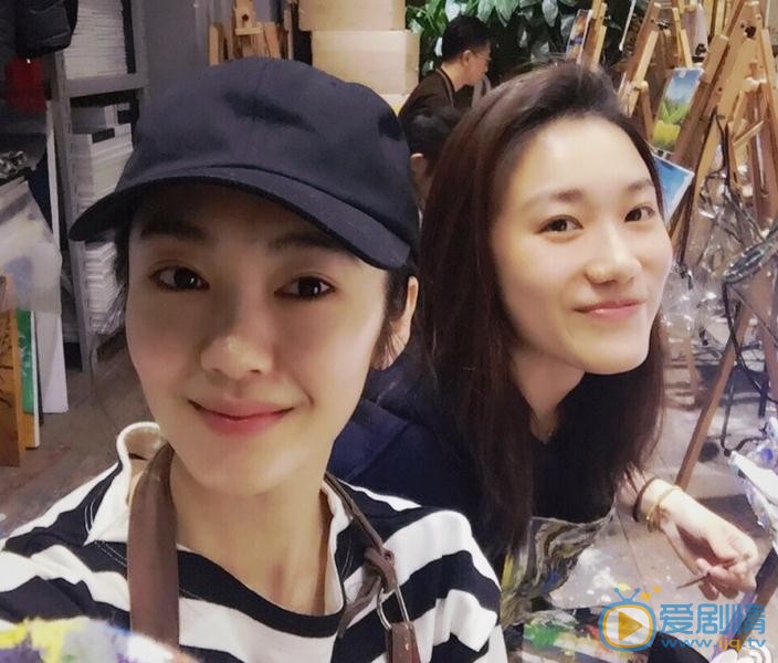 吴恩璇与人合照 吴恩璇高清写真_吴恩璇高清剧照