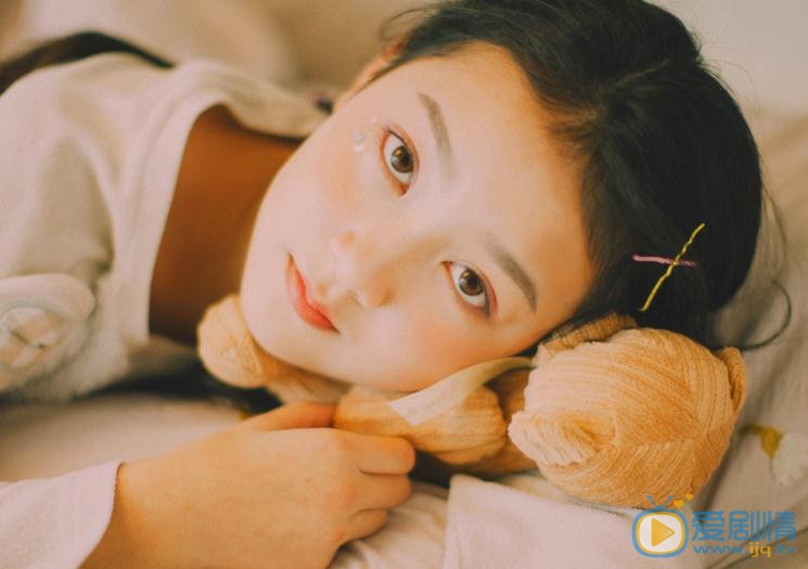 汤甄可爱写真 汤甄高清写真_汤甄高清剧照