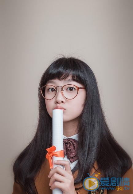 汤甄气质写真 汤甄高清写真_汤甄高清剧照
