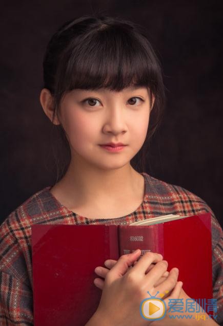 汤甄文艺写真 汤甄高清写真_汤甄高清剧照