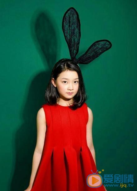 汤甄圣诞写真 汤甄高清写真_汤甄高清剧照