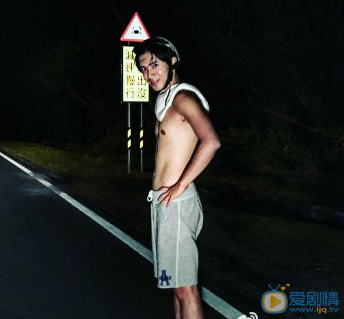张博涵生活照 张博涵高清写真_张博涵高清剧照