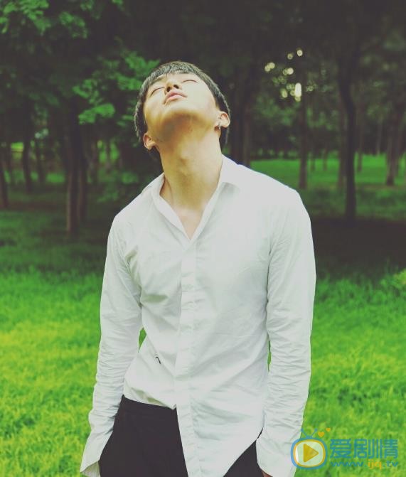 张博涵帅气写真 张博涵高清写真_张博涵高清剧照