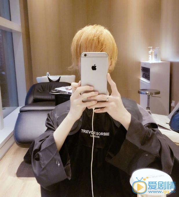 郭敬明生活照 郭敬明高清写真_郭敬明高清剧照