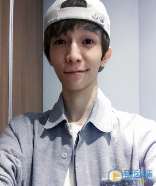 郭敬明生活照 郭敬明高清写真_郭敬明高清剧照