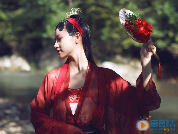 王芷嫣美人鱼写真 王芷嫣高清写真_王芷嫣高清剧照