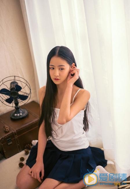 王芷嫣夏日写真 王芷嫣高清写真_王芷嫣高清剧照