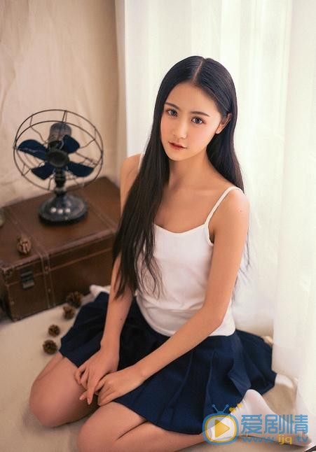 王芷嫣夏日写真 王芷嫣高清写真_王芷嫣高清剧照