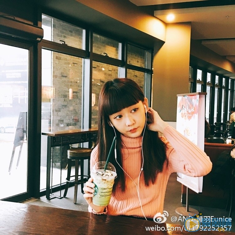 韩忠羽旅行写真 韩忠羽高清写真_韩忠羽高清剧照