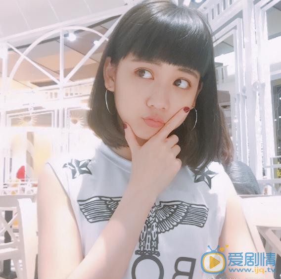 韩忠羽自拍写真