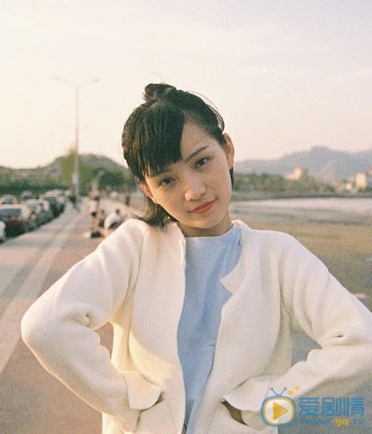 倪言海边写真 倪言高清写真_倪言高清剧照