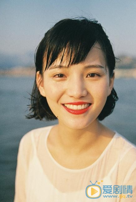 倪言海边写真 倪言高清写真_倪言高清剧照