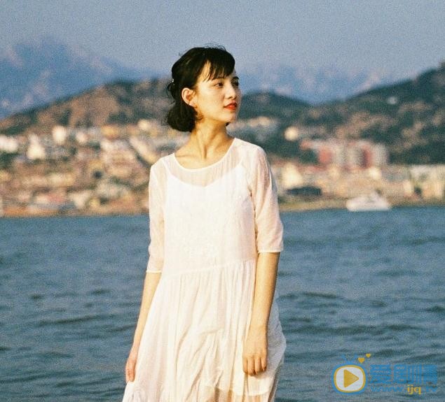 倪言海边写真 倪言高清写真_倪言高清剧照