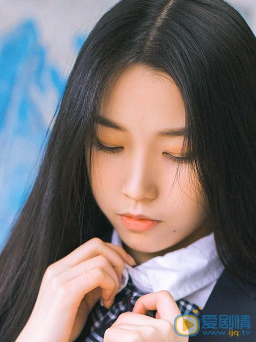 吴小萱制服写真 吴小萱高清写真_吴小萱高清剧照