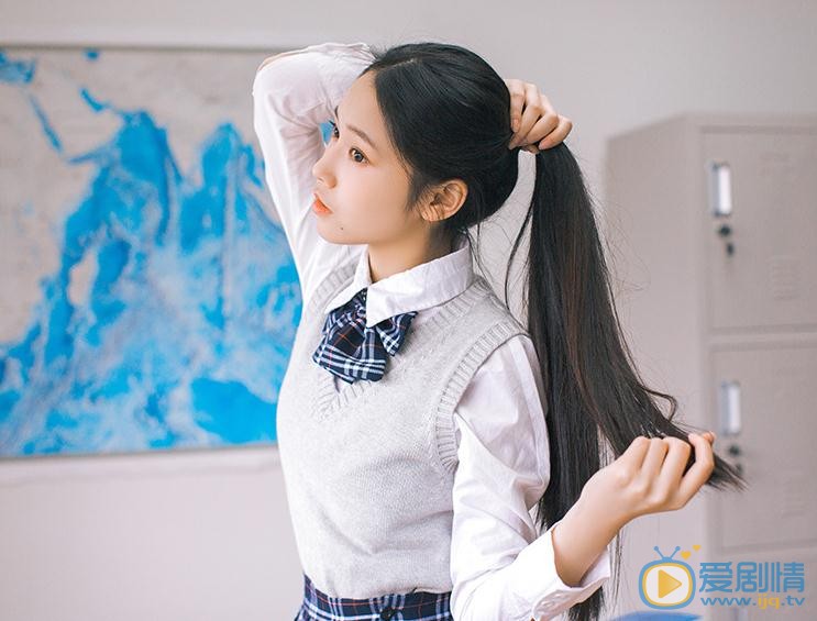 吴小萱制服写真 吴小萱高清写真_吴小萱高清剧照