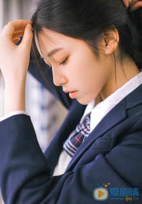 吴小萱制服写真 吴小萱高清写真_吴小萱高清剧照