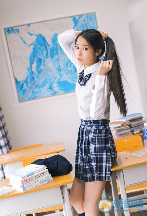 吴小萱制服写真 吴小萱高清写真_吴小萱高清剧照