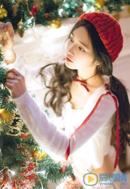 吴小萱圣诞写真 吴小萱高清写真_吴小萱高清剧照