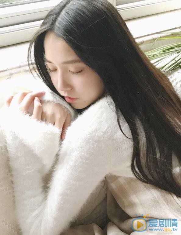 吴小萱颓废写真 吴小萱高清写真_吴小萱高清剧照