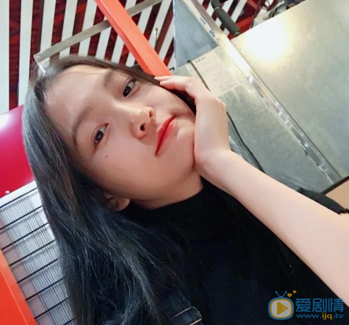 王新宇素颜生活照 王新宇高清写真_王新宇高清剧照