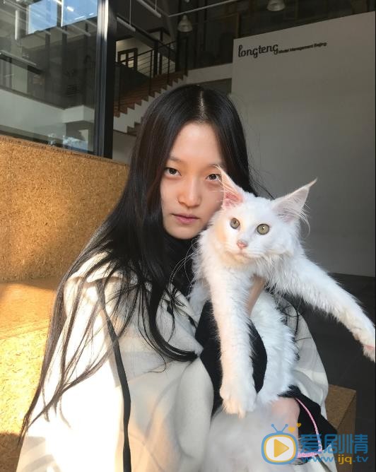 王新宇素颜生活照 王新宇高清写真_王新宇高清剧照