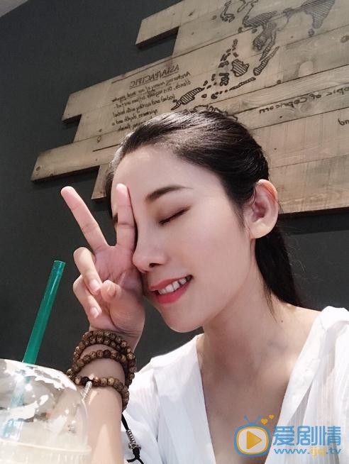 吕沅轩生活照 吕沅轩高清写真_吕沅轩高清剧照